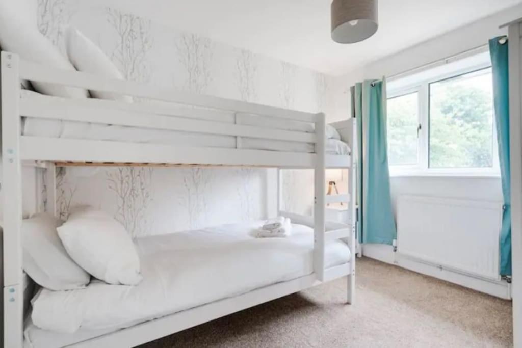 Casa vacanze Newly Renovated House Near Trafford Centre *
